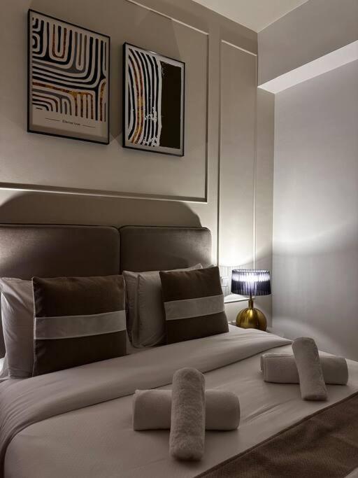 Eye & Sea View, 1-min Walk To Jbr Beach, Luxurious Retreat! Apartment