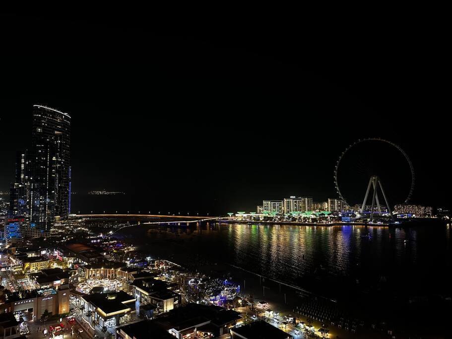 Apartment Eye & Sea View, 1-min Walk To Jbr Beach, Luxurious Retreat! *