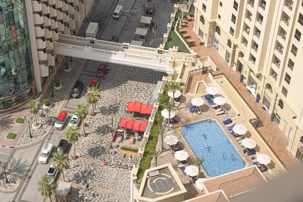 Eye & Sea View, 1-min Walk To Jbr Beach, Luxurious Retreat! Dubai