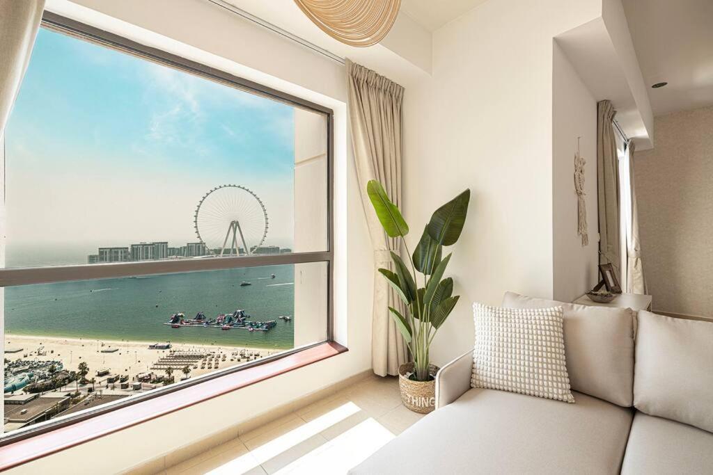 Eye & Sea View, 1-min Walk To Jbr Beach, Luxurious Retreat! Apartment *